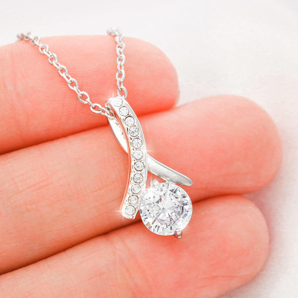 Alluring-02Erw
